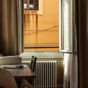 Il Tiro Rooms